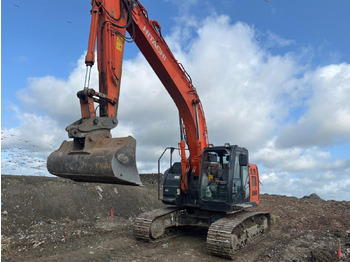 Pelle sur chenille HITACHI ZX225
