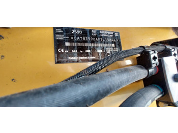 Chargeuse sur chenilles CAT 259D: photos 5