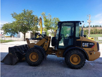 Chargeuse sur pneus CATERPILLAR 906H