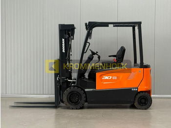 Chariot élévateur électrique DOOSAN