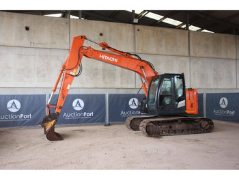 Pelle sur chenille HITACHI ZX135