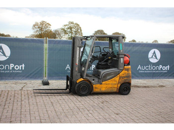 Chariot élévateur à gaz JUNGHEINRICH TFG