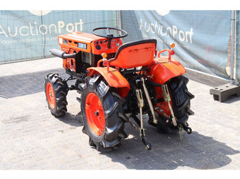 Tracteur agricole Kubota B7001: photos 4