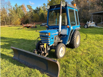 Tracteur agricole ISEKI