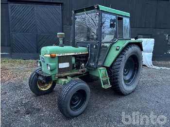 Tracteur agricole JOHN DEERE 2130