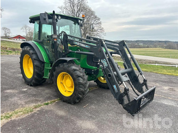 Tracteur agricole JOHN DEERE 5820: photos 2