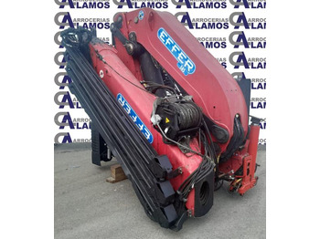 Grue auxiliaire EFFER