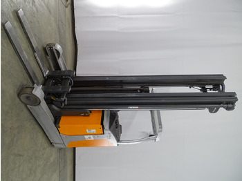 Chariot à mât rétractable STILL