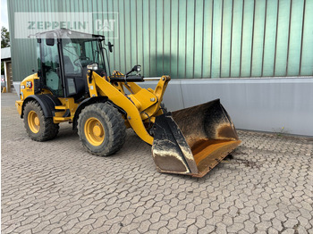 Chargeuse sur pneus CATERPILLAR 908M
