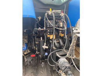 Tracteur agricole New Holland T7050 (5.638 Betriebs std.): photos 4
