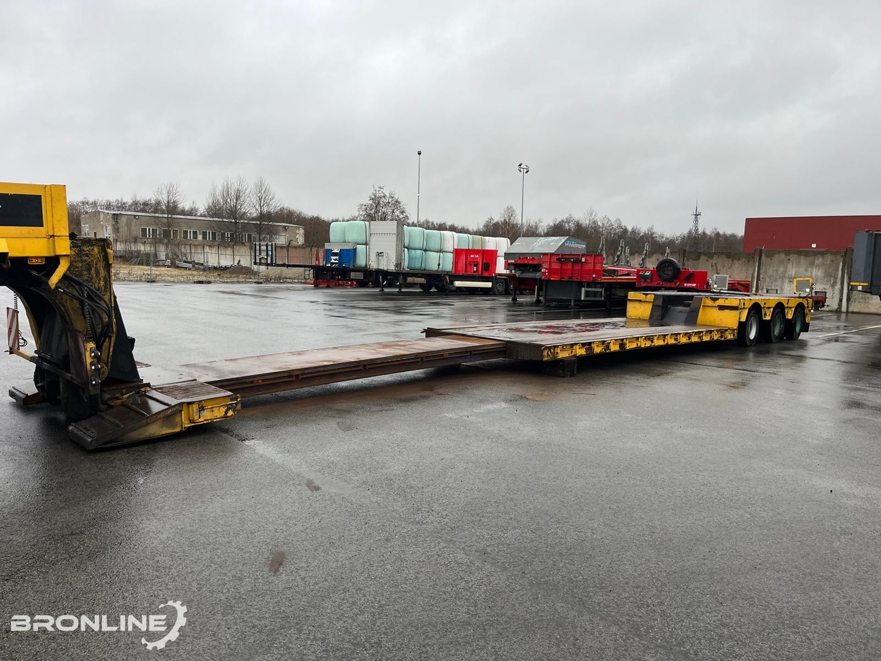 Faymonville STBZ-3VA Low-Bed 3-axle Trailer - Semi-remorque surbaissé: photos 2 Faymonville STBZ-3VA Low-Bed 3-axle Trailer - Semi-remorque surbaissé: photos 2