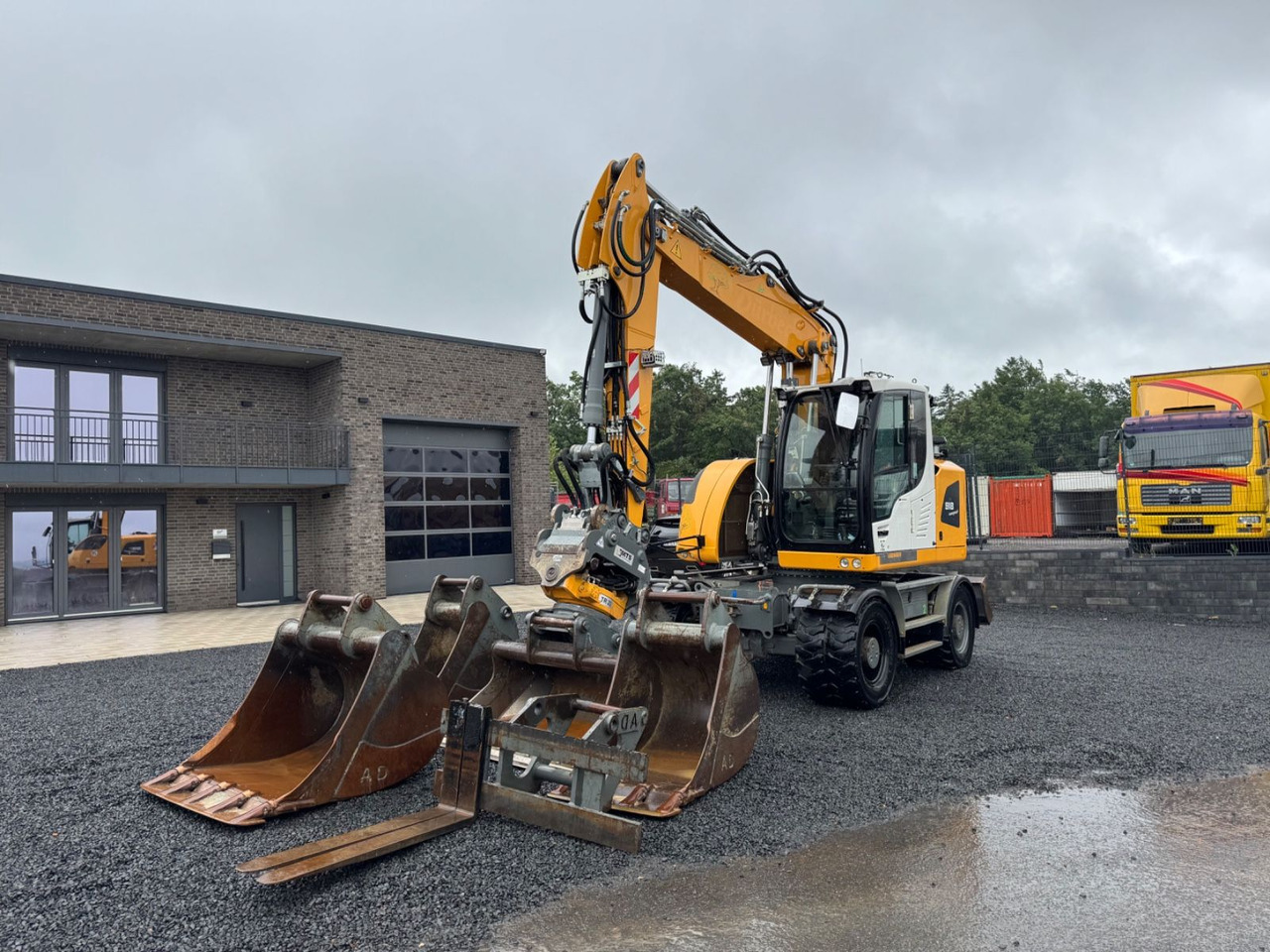 Liebherr A918 Compact Likufix MTS Sandwich Zube. Rototilt - Pelle sur pneus: photos 2 Liebherr A918 Compact Likufix MTS Sandwich Zube. Rototilt - Pelle sur pneus: photos 2