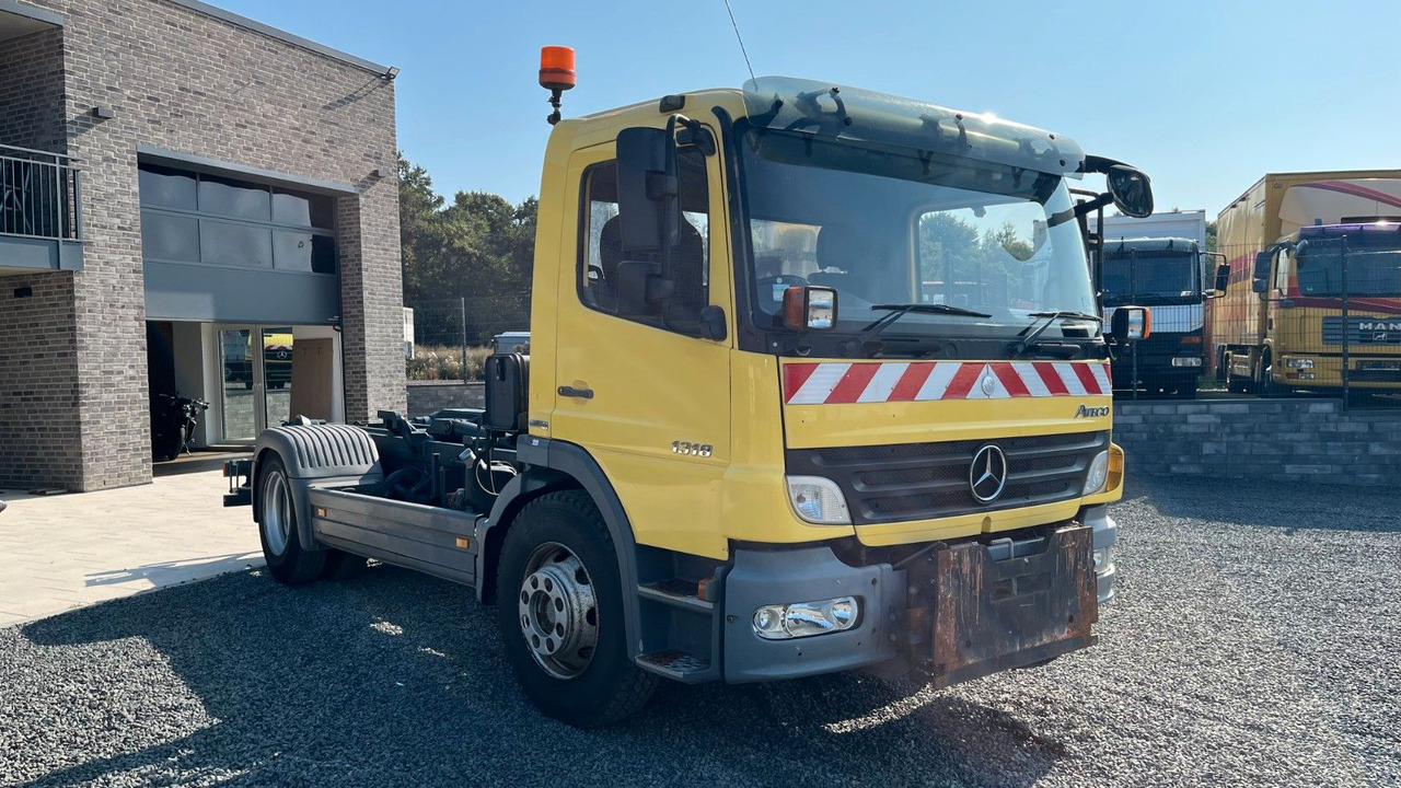 Mercedes-Benz 1318 1218 Abrollkipper Mercedes-Benz 1318 1218 Abrollkipper - Camion ampliroll: photos 3 Mercedes-Benz 1318 1218 Abrollkipper Mercedes-Benz 1318 1218 Abrollkipper - Camion ampliroll: photos 3
