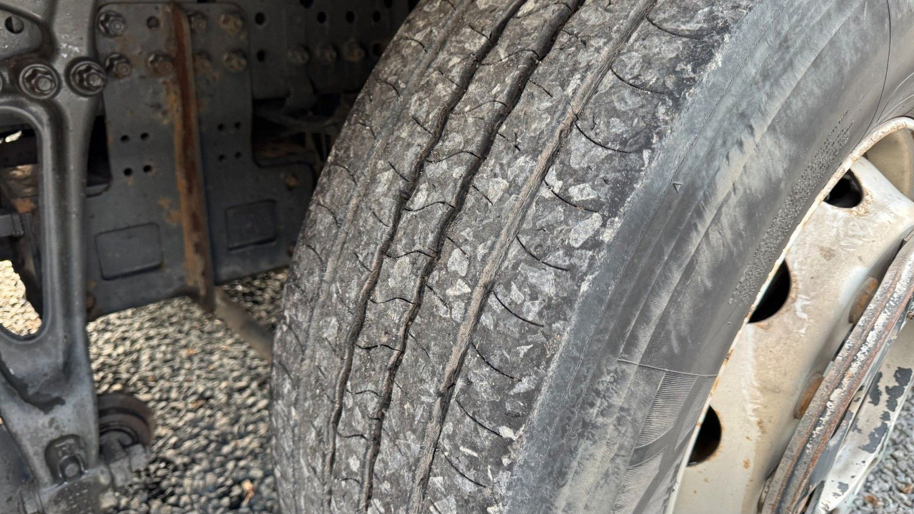 Camion benne Mercedes-Benz Antos 2740 Absetzkipper Lift- und Lenkachse: photos 11 Camion benne Mercedes-Benz Antos 2740 Absetzkipper Lift- und Lenkachse: photos 11