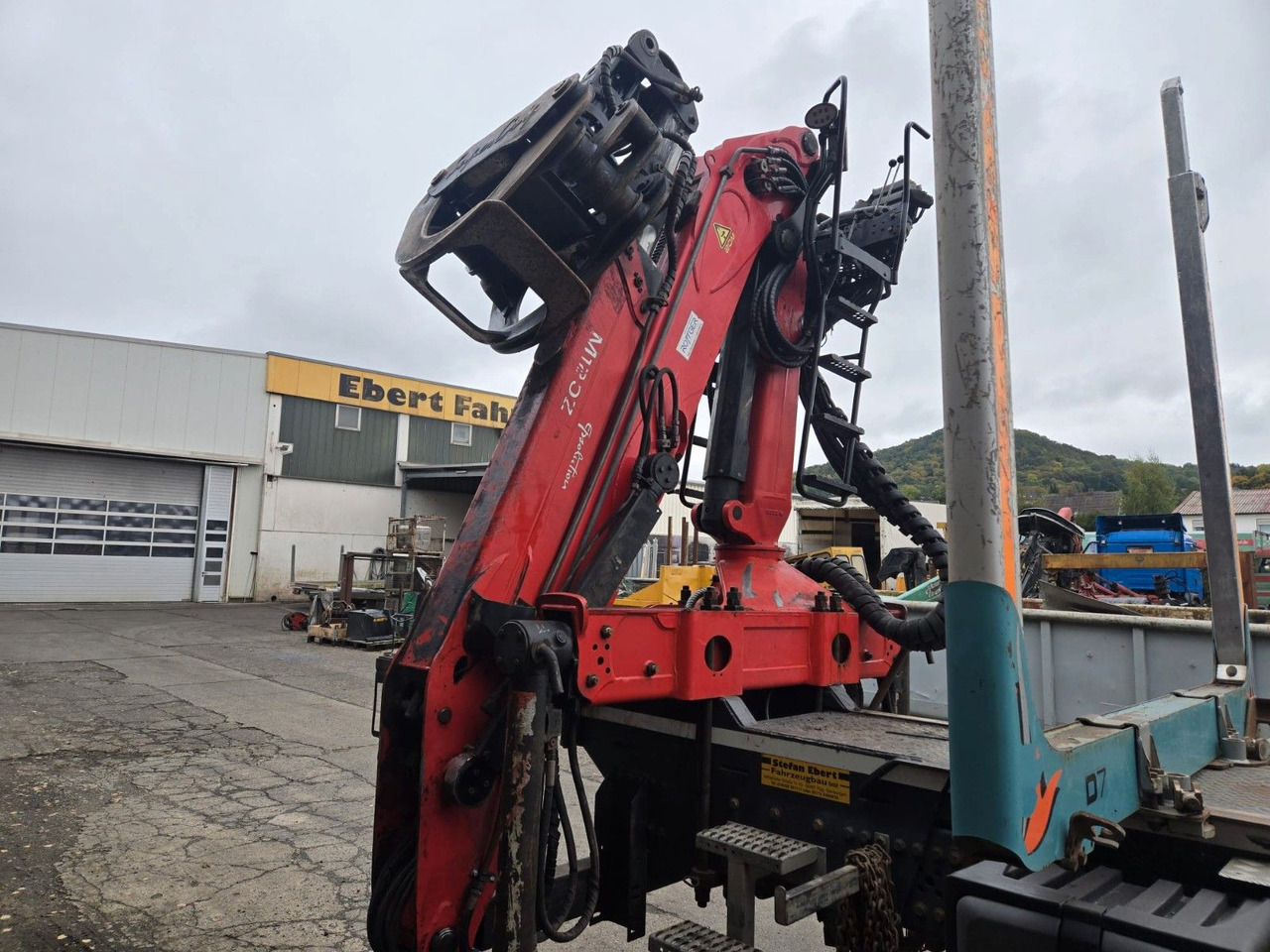Mercedes-Benz Arocs 2651 Holztransporter Blatt Blatt Kran - Camion grumier, Camion grue: photos 5 Mercedes-Benz Arocs 2651 Holztransporter Blatt Blatt Kran - Camion grumier, Camion grue: photos 5