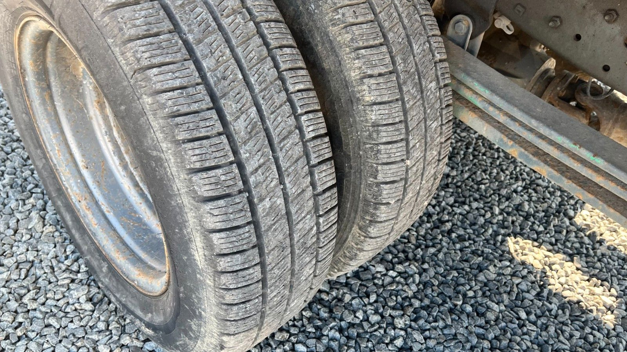 Utilitaire benne, Utilitaire double cabine Mercedes-Benz Vario 614 DK Kipper Doka Mercedes-Benz Vario 614 DK Kipper Doka: photos 13 Utilitaire benne, Utilitaire double cabine Mercedes-Benz Vario 614 DK Kipper Doka Mercedes-Benz Vario 614 DK Kipper Doka: photos 13