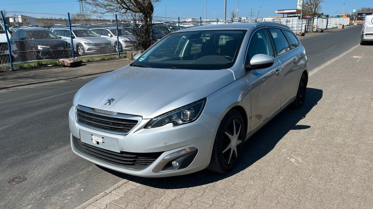 Peugeot 308 SW Allure 8-Fach Bereift Kopfdichtungsschade - Voiture: photos 4 Peugeot 308 SW Allure 8-Fach Bereift Kopfdichtungsschade - Voiture: photos 4
