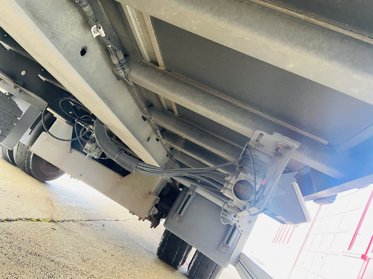 Ackermann Z-KA-F10.5/7,6 1 Achs Planenanhänger 10,5 t GG - Remorque fourgon: photos 2 Ackermann Z-KA-F10.5/7,6 1 Achs Planenanhänger 10,5 t GG - Remorque fourgon: photos 2