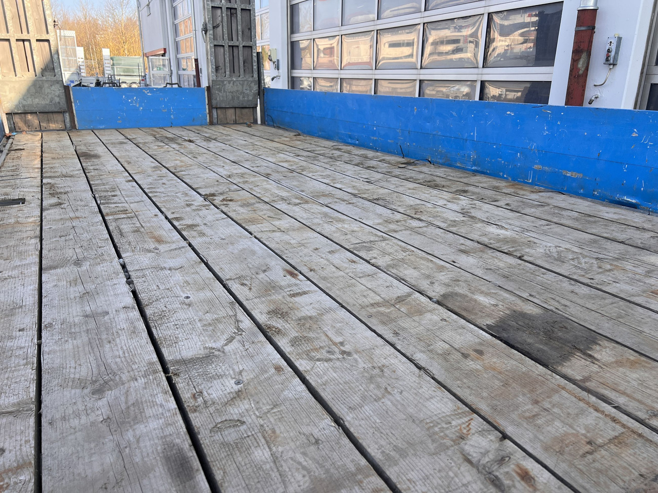 Humbaur HBTZ 136224 TA-BS  13,6 t Tandemtieflader - Remorque porte-engin surbaissée: photos 4 Humbaur HBTZ 136224 TA-BS  13,6 t Tandemtieflader - Remorque porte-engin surbaissée: photos 4