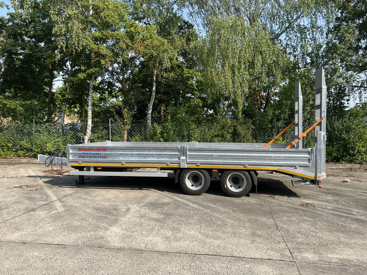 Möslein 14,4 t TandemtiefladerNeufahrzeug - Remorque porte-engin surbaissée: photos 3 Möslein 14,4 t TandemtiefladerNeufahrzeug - Remorque porte-engin surbaissée: photos 3