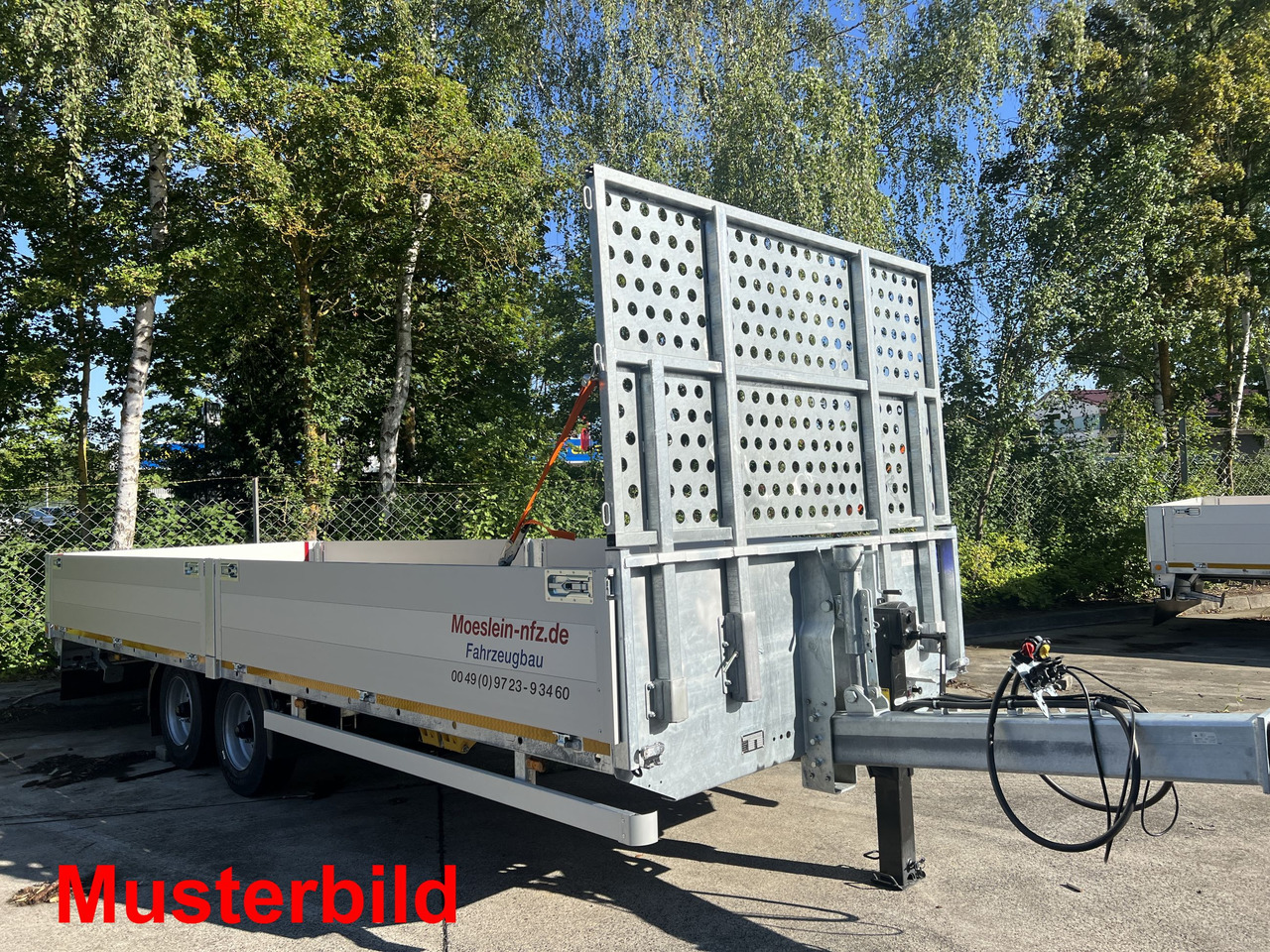 Möslein THT 14,4 G 6,2 14,4 t GG Tandem- Pritschenanhänger- Tieflader - Remorque plateau: photos 2 Möslein THT 14,4 G 6,2 14,4 t GG Tandem- Pritschenanhänger- Tieflader - Remorque plateau: photos 2