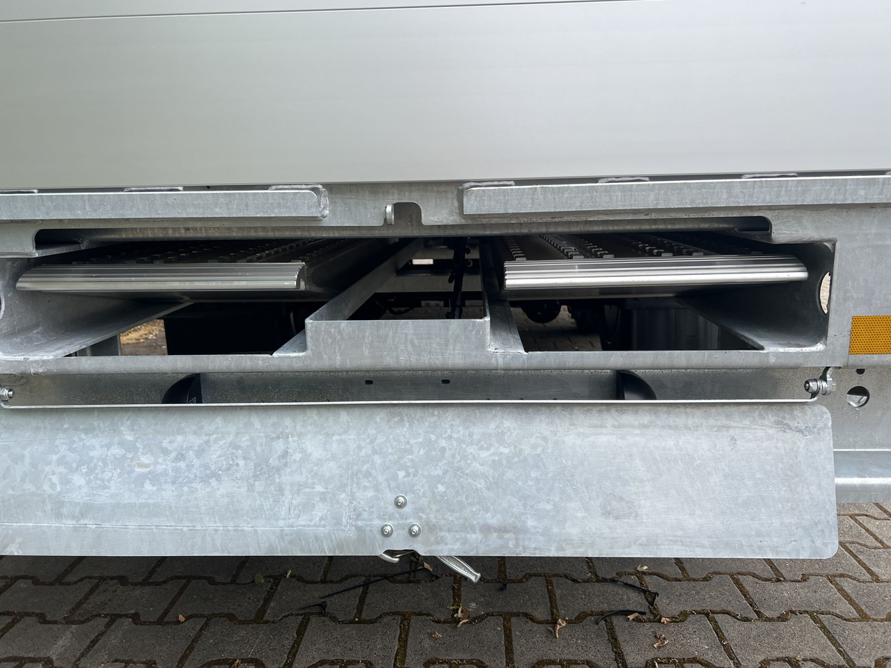 Crédit-bail de Möslein THT 14,4 G 6,2  14,4 t GG Tandem- Pritschenanhänger- Tieflader Möslein THT 14,4 G 6,2  14,4 t GG Tandem- Pritschenanhänger- Tieflader: photos 6 Crédit-bail de Möslein THT 14,4 G 6,2  14,4 t GG Tandem- Pritschenanhänger- Tieflader Möslein THT 14,4 G 6,2  14,4 t GG Tandem- Pritschenanhänger- Tieflader: photos 6