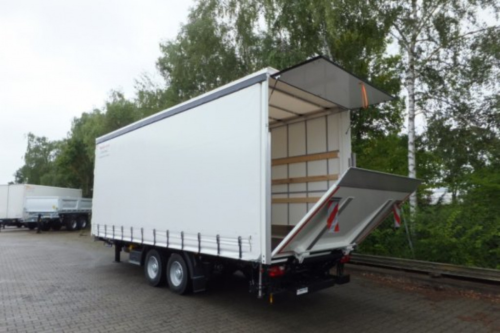 Möslein TPS 11 DL 7,30 neuer Planenanhänger, Ladebordwand + Durchladbar - Remorque rideaux coulissants: photos 2 Möslein TPS 11 DL 7,30 neuer Planenanhänger, Ladebordwand + Durchladbar - Remorque rideaux coulissants: photos 2