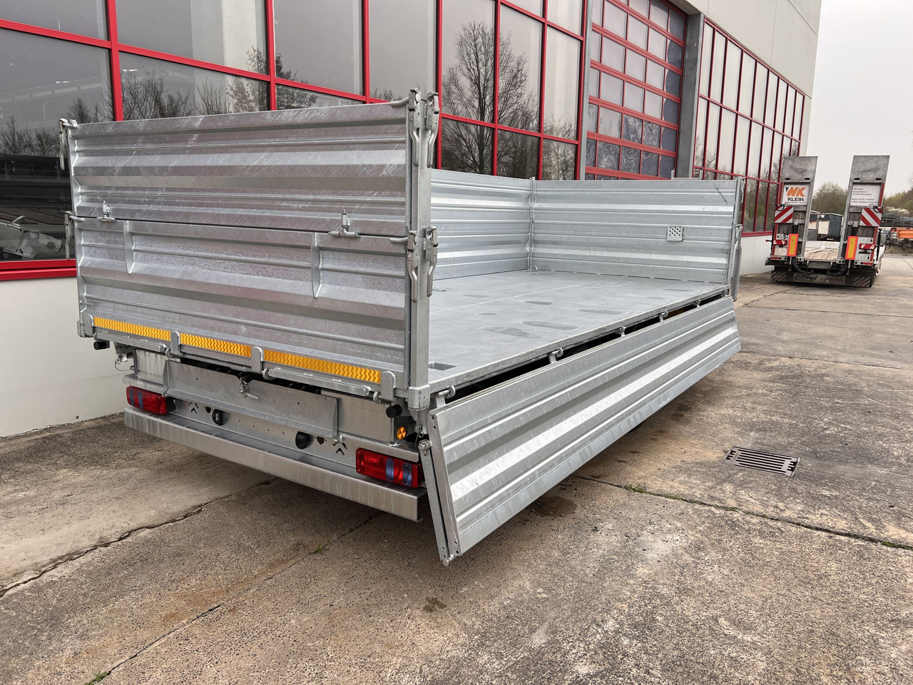 Möslein TTD 19 AB 19 t Tandem 3 Seiten Kipper TiefladerAufsatzbordwänden-- Neufahrzeug -- - Remorque benne: photos 5 Möslein TTD 19 AB 19 t Tandem 3 Seiten Kipper TiefladerAufsatzbordwänden-- Neufahrzeug -- - Remorque benne: photos 5