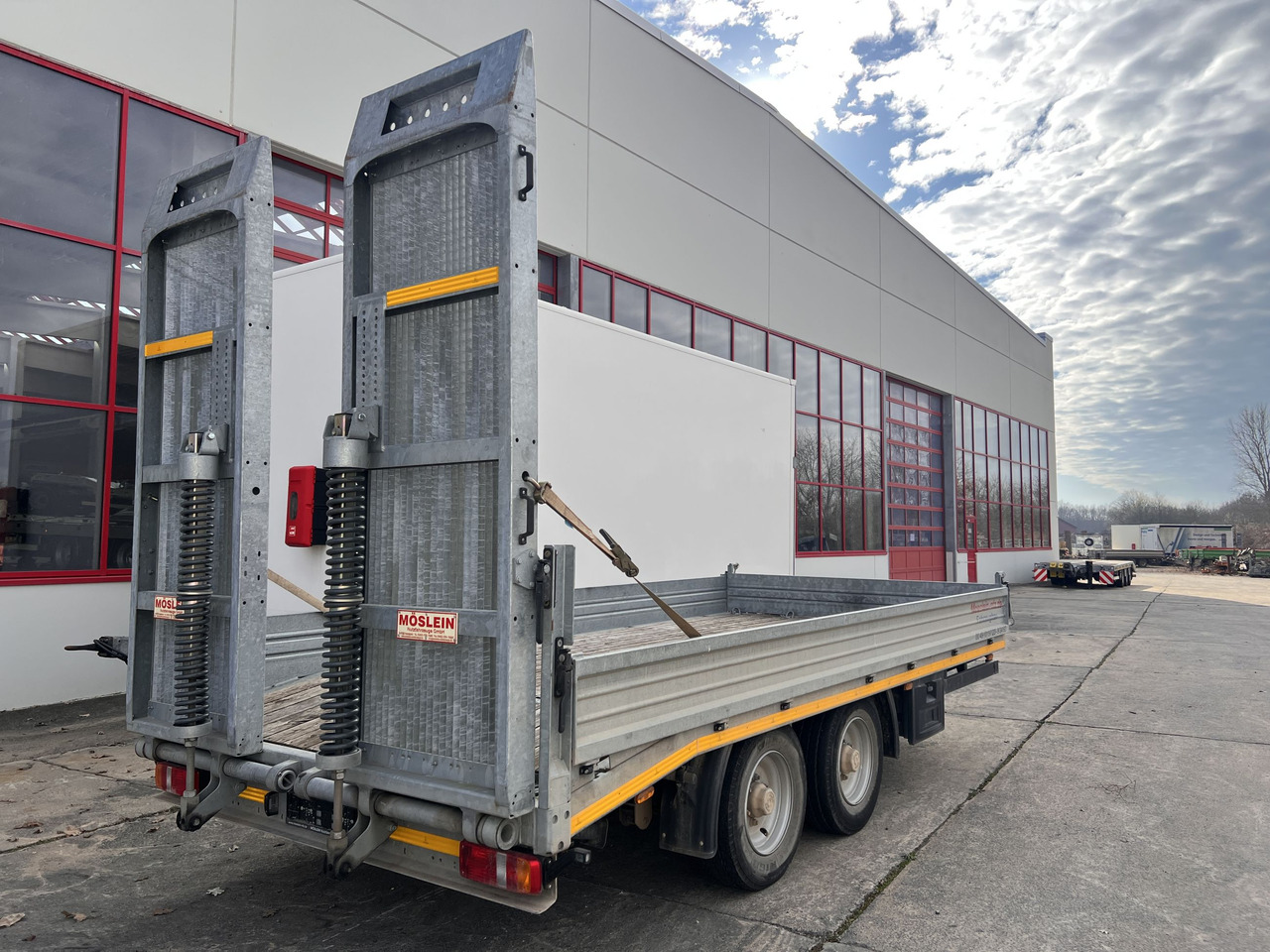 Möslein TTS 11 Schwebheim  Tandemtieflader, Breite Rampen, Wenig Benutzt - Remorque porte-engin surbaissée: photos 4 Möslein TTS 11 Schwebheim  Tandemtieflader, Breite Rampen, Wenig Benutzt - Remorque porte-engin surbaissée: photos 4