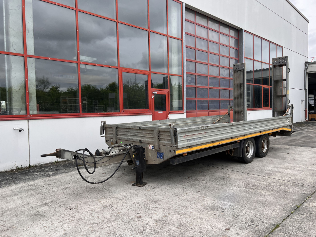 Möslein TTS 13 Schwebheim  13 t Tandemtieflader - Remorque porte-engin surbaissée: photos 3 Möslein TTS 13 Schwebheim  13 t Tandemtieflader - Remorque porte-engin surbaissée: photos 3