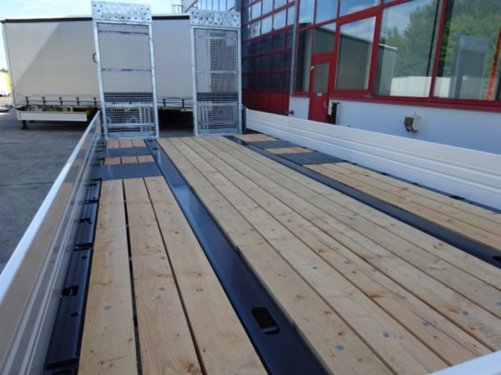 Möslein TTT 13 6,2 BR Weiß Neuer 13 t GG Tandemtieflader mit Breiten Rampen - Remorque porte-engin surbaissée: photos 3 Möslein TTT 13 6,2 BR Weiß Neuer 13 t GG Tandemtieflader mit Breiten Rampen - Remorque porte-engin surbaissée: photos 3