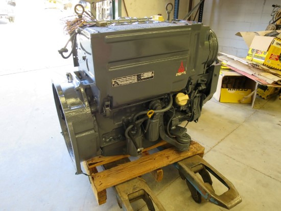 Moteur et pièces pour Engins de chantier DEUTZ BF4L1011 (MOTOR): photos 1