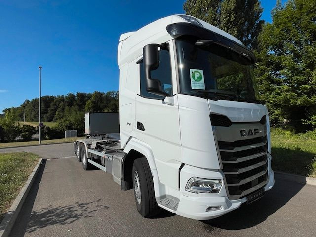 DAF FAN XF 480 mit VDL Abrollkipper DAF FAN XF 480 mit VDL Abrollkipper - Camion ampliroll: photos 3 DAF FAN XF 480 mit VDL Abrollkipper DAF FAN XF 480 mit VDL Abrollkipper - Camion ampliroll: photos 3