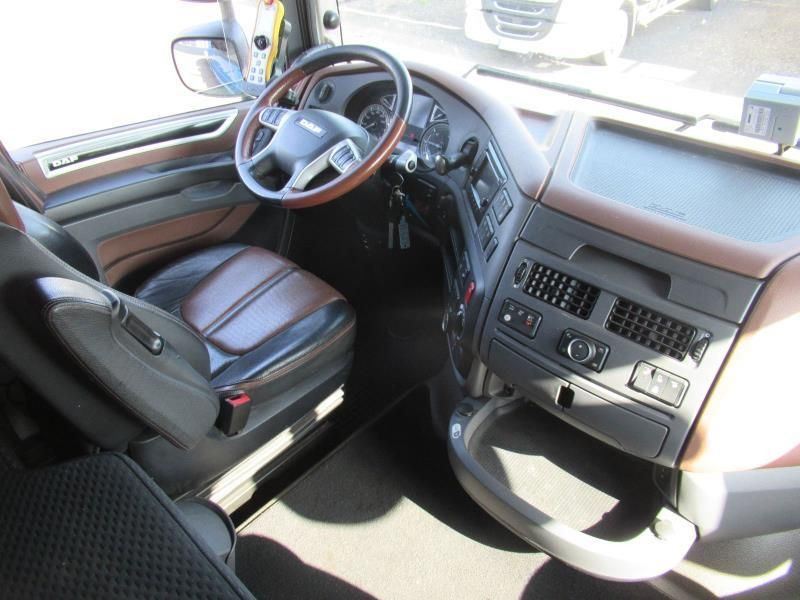 DAF FAN XF 530 SC Abrollkipper - Camion ampliroll: photos 5 DAF FAN XF 530 SC Abrollkipper - Camion ampliroll: photos 5