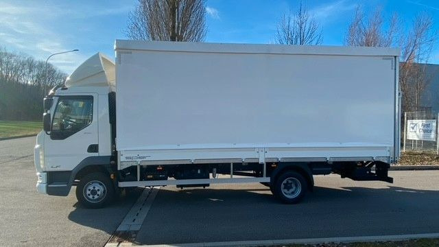 DAF LF 210 8t Pritsche-Plane LBW Tageszulassung DAF FA LF 210 08t Spier Pritsche-Plane - Camion à rideaux coulissants: photos 3 DAF LF 210 8t Pritsche-Plane LBW Tageszulassung DAF FA LF 210 08t Spier Pritsche-Plane - Camion à rideaux coulissants: photos 3