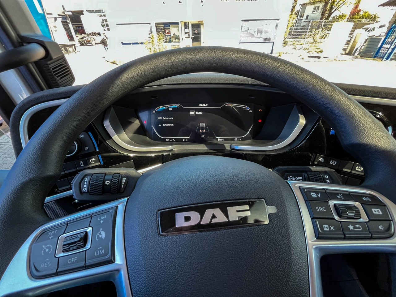 Camion benne neuf DAF XDC 370 FA Meiller Krankipper HMF DAF XDC 370 FA Meiller Krankipper HMF: photos 18 Camion benne neuf DAF XDC 370 FA Meiller Krankipper HMF DAF XDC 370 FA Meiller Krankipper HMF: photos 18