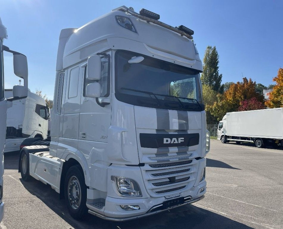 DAF FT XF480 SSC, 2x Tank, Standklima, Lampenbügel DAF FT XF480 SSC, 2x Tank, Standklima, Lampenbügel - Tracteur routier: photos 2 DAF FT XF480 SSC, 2x Tank, Standklima, Lampenbügel DAF FT XF480 SSC, 2x Tank, Standklima, Lampenbügel - Tracteur routier: photos 2