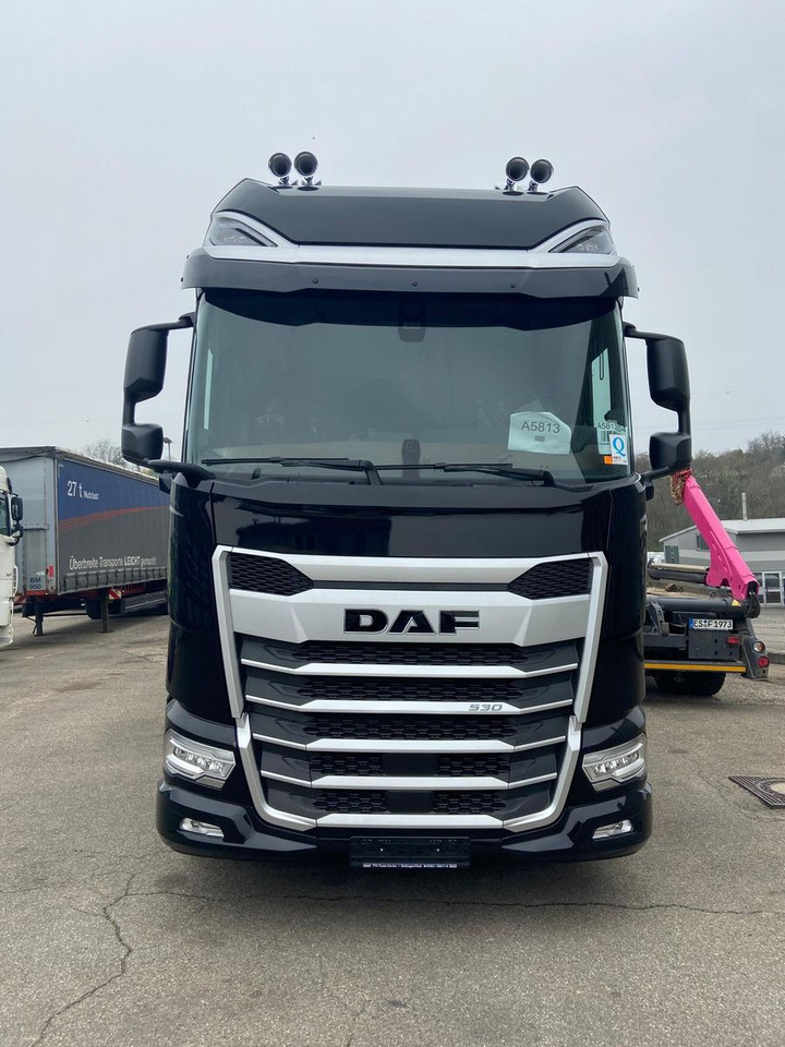 DAF XG+ 530 FT Edition Black DAF XG+ 530 FT - Tracteur routier: photos 3 DAF XG+ 530 FT Edition Black DAF XG+ 530 FT - Tracteur routier: photos 3
