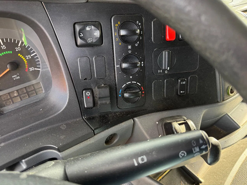 Crédit-bail de Mercedes-Benz Axor 1824 2008 euro 5 chereau + carrier 950 MT Mercedes-Benz Axor 1824 2008 euro 5 chereau + carrier 950 MT: photos 13