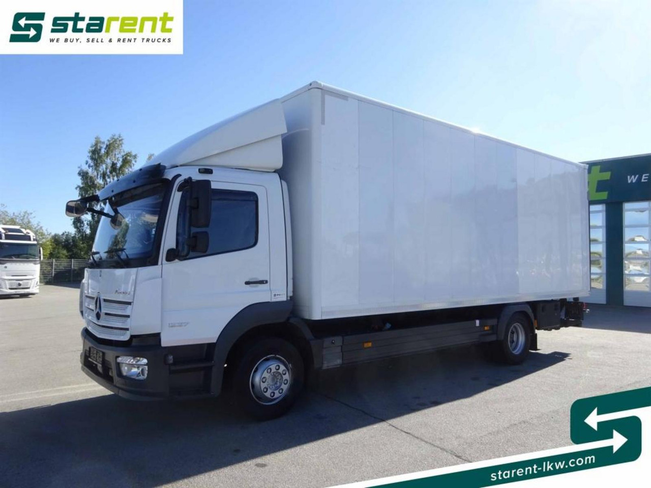 Mercedes Benz Atego 1227 Koffer Ladebordwand 1500 Kg Seitentür - Camion fourgon: photos 1 Mercedes Benz Atego 1227 Koffer Ladebordwand 1500 Kg Seitentür - Camion fourgon: photos 1
