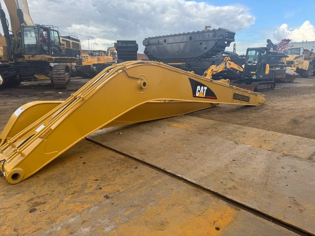 CAT 320 EL LONG REACH BOOM 15M - Pelle: photos 2 CAT 320 EL LONG REACH BOOM 15M - Pelle: photos 2
