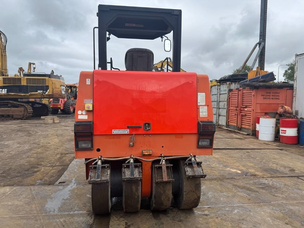 Dynapac CP 142 - Compacteur à pneus: photos 3 Dynapac CP 142 - Compacteur à pneus: photos 3