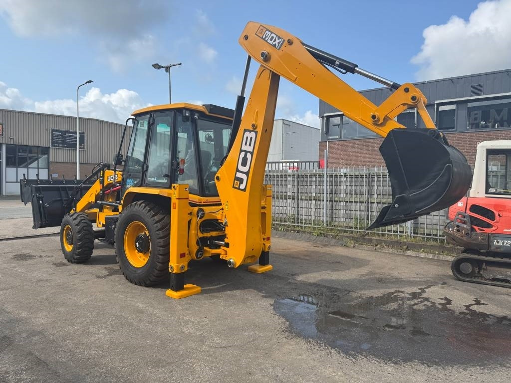 JCB 3dx 6 in 1 bucket ( UNUSED ) - Tractopelle: photos 3 JCB 3dx 6 in 1 bucket ( UNUSED ) - Tractopelle: photos 3