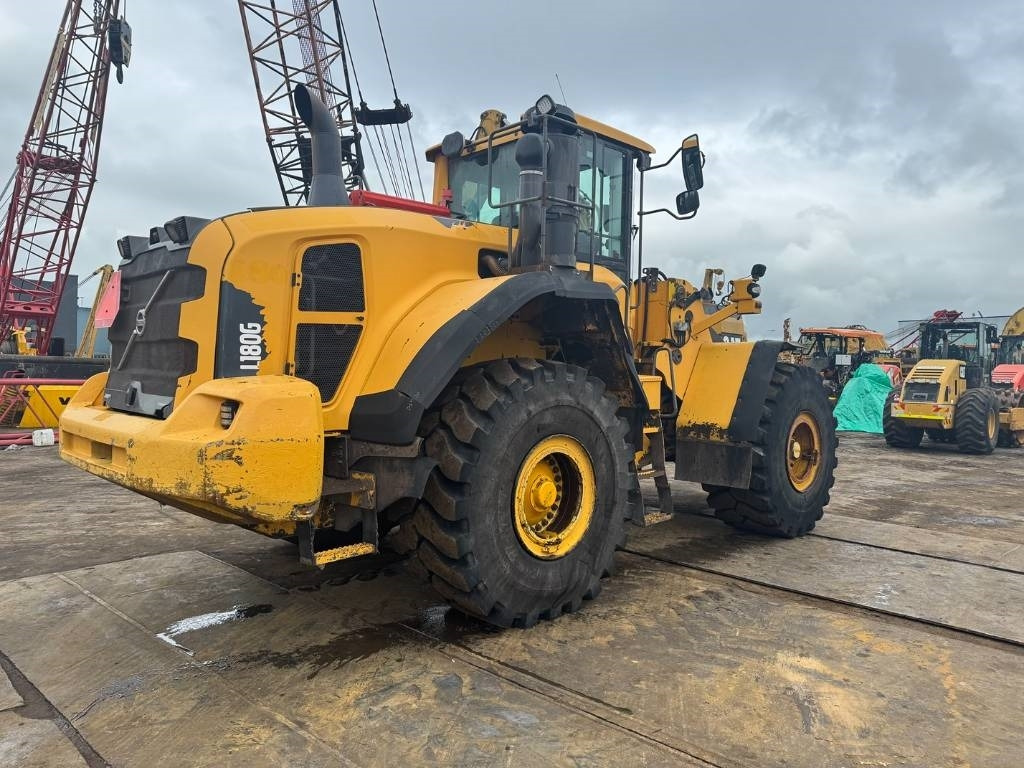 Volvo L 180 G - Chargeuse sur pneus: photos 5 Volvo L 180 G - Chargeuse sur pneus: photos 5