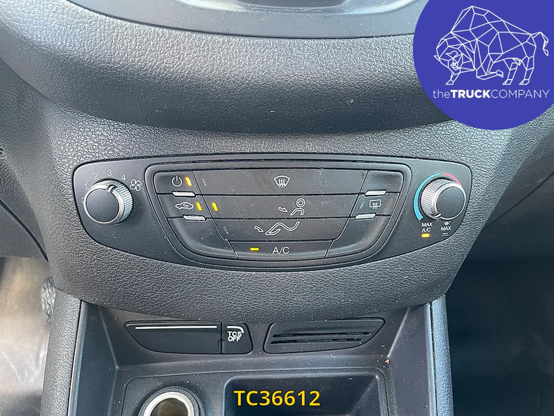 Crédit-bail de Ford Transit Courier 1.5 TDCI TREND Ford Transit Courier 1.5 TDCI TREND: photos 18