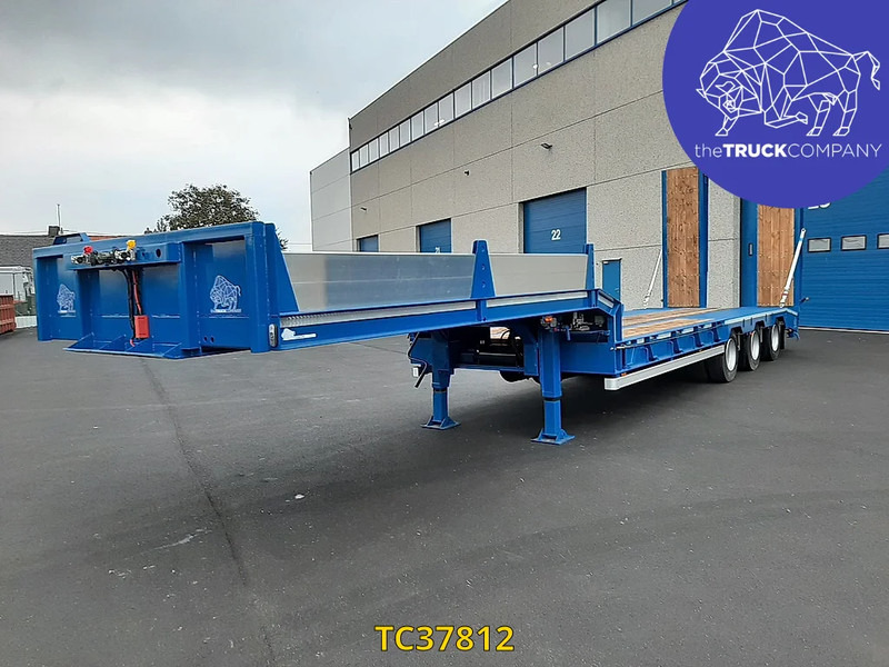 Hoet Trailers - Semi-remorque surbaissé: photos 4 Hoet Trailers - Semi-remorque surbaissé: photos 4