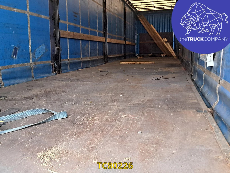 Krone SD - Semi-remorque rideaux coulissants: photos 4 Krone SD - Semi-remorque rideaux coulissants: photos 4