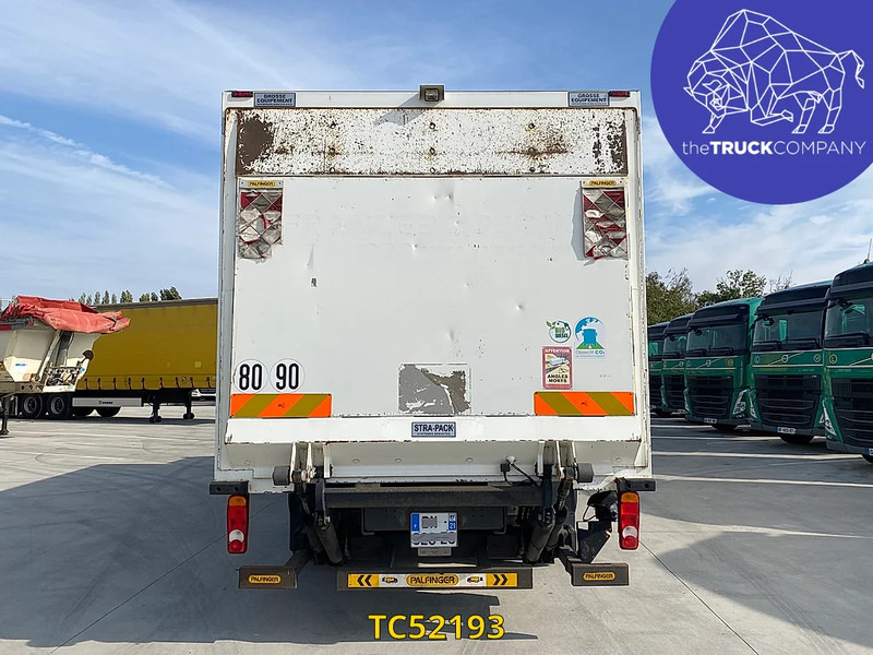 Renault D 210 - Camion fourgon: photos 3 Renault D 210 - Camion fourgon: photos 3