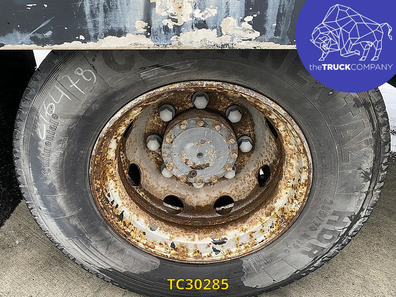 Camion fourgon Renault Midlum 220: photos 15 Camion fourgon Renault Midlum 220: photos 15