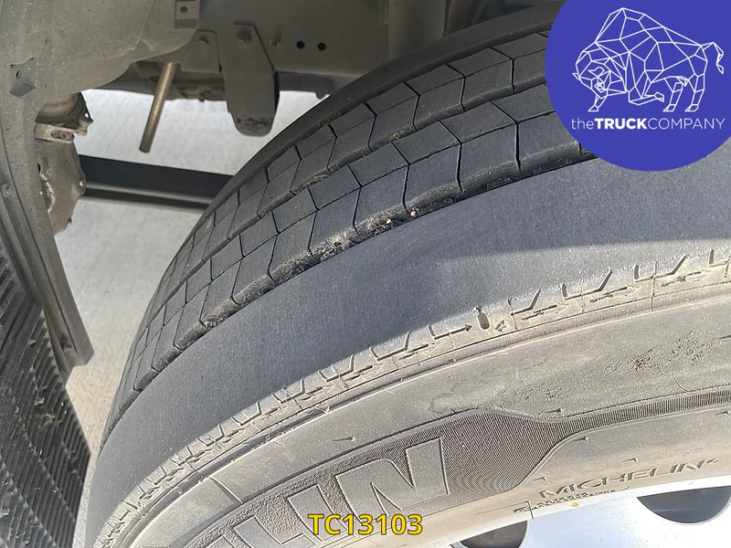 DAF XF Euro 6 NGD 480 - Tracteur routier: photos 3 DAF XF Euro 6 NGD 480 - Tracteur routier: photos 3